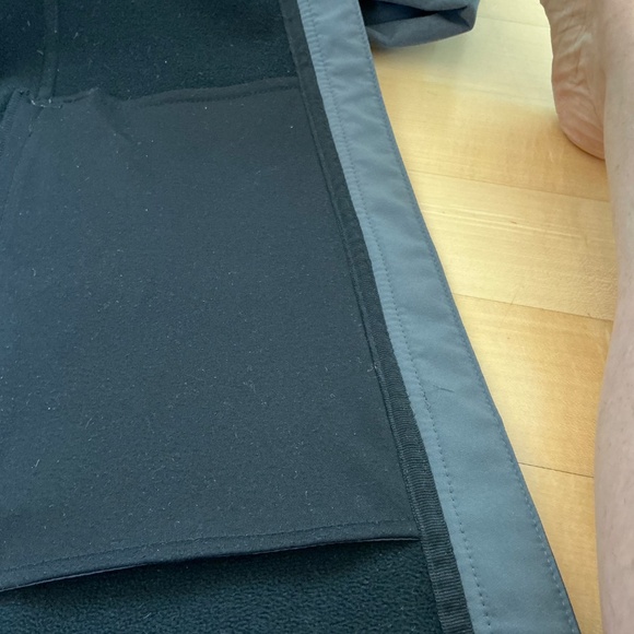 Eddie Bauer Insulated Waterproof Shell-Women’s Large - Picture 10 of 10